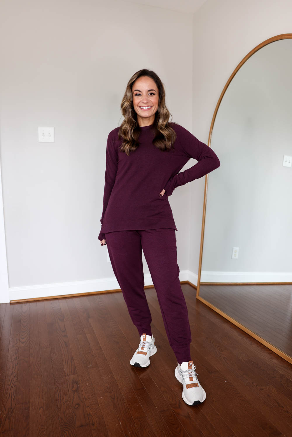 Petite-friendly loungewear via pumps and push-ups blog | petite friendly activewear | petite fashion | petite-friendly joggers | petite-friendly pajamas 