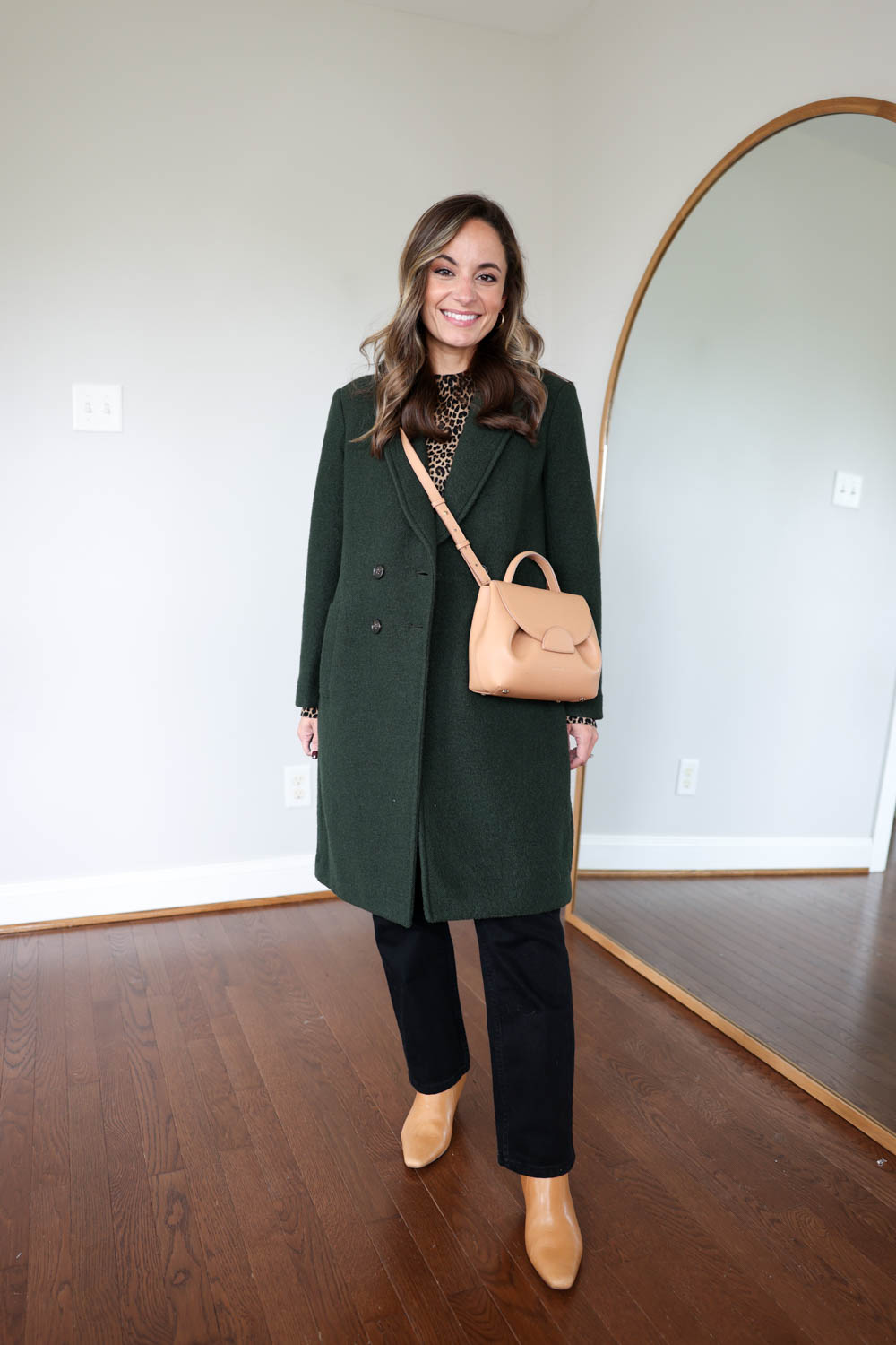 2024 Fall capsule wardrobe | petite friendly fall capsule wardrobe | olive and brown fall capsule wardrobe | classic capsule wardrobe