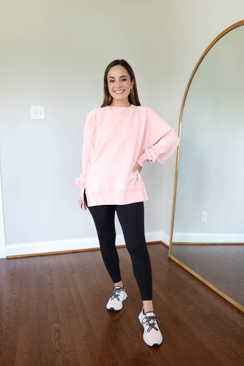 Activewear leggings for petites via pumps and push-ups blog | petite fashion | fall outfits | petite style | petite fashion | leggings outfits 