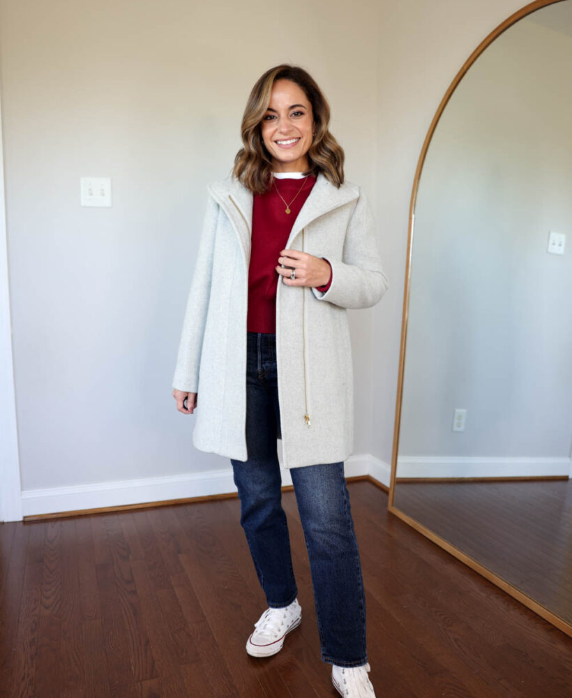 Petite-friendly fall outfits with sneakers and jeans | levi's wedgie jeans outfits | fall outfits | fall fashion | petite style