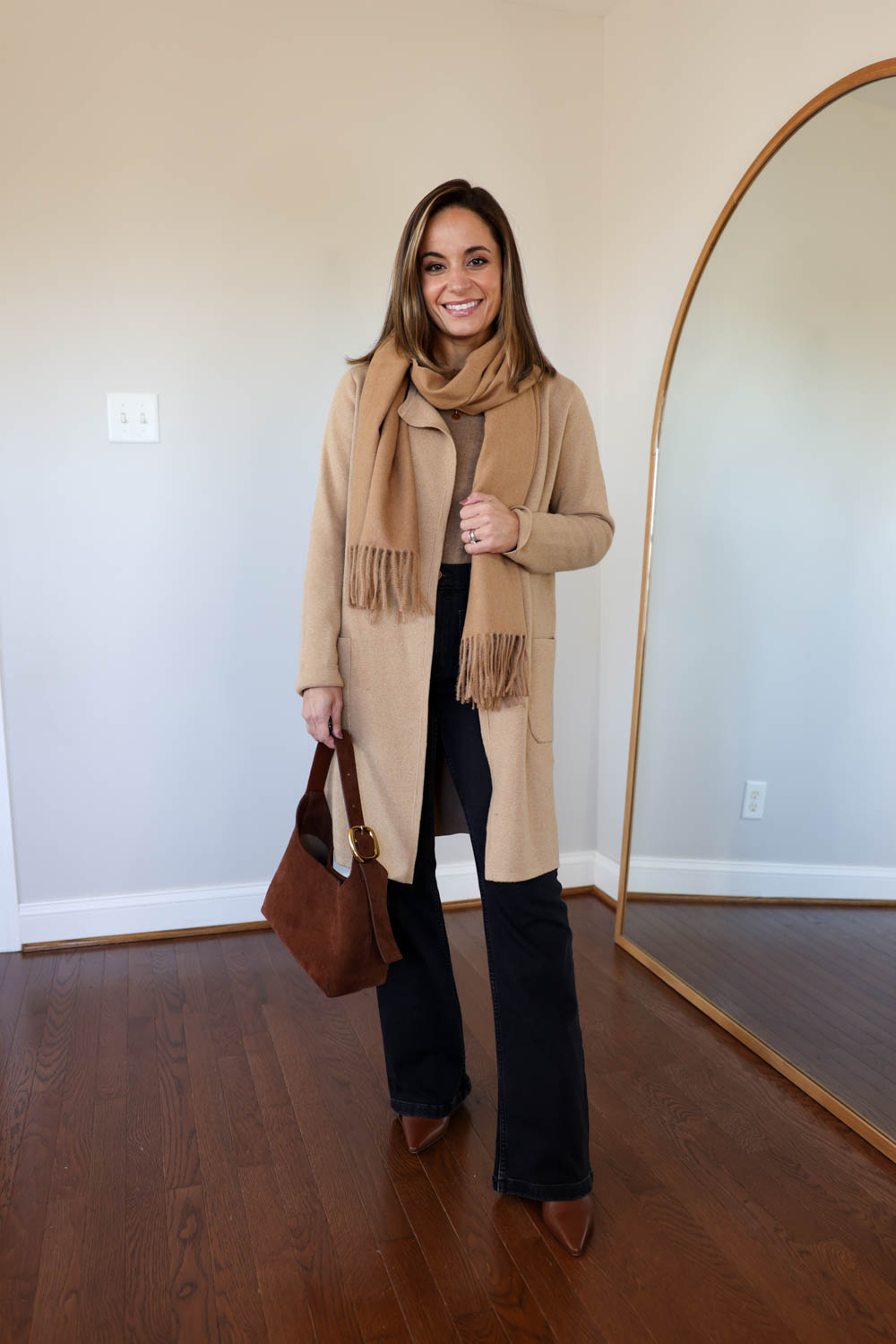 Petite-Friendly outfits with black jeans via pumps and push-ups blog | fall outfits | petite fashion | petite style | flare jeans outfits 