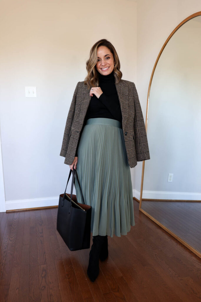 Petite-friendly ways to wear knee-high boots with a midi skirt | petite fashion | winter outfits | warm outfits for work | knee high boots outfits 