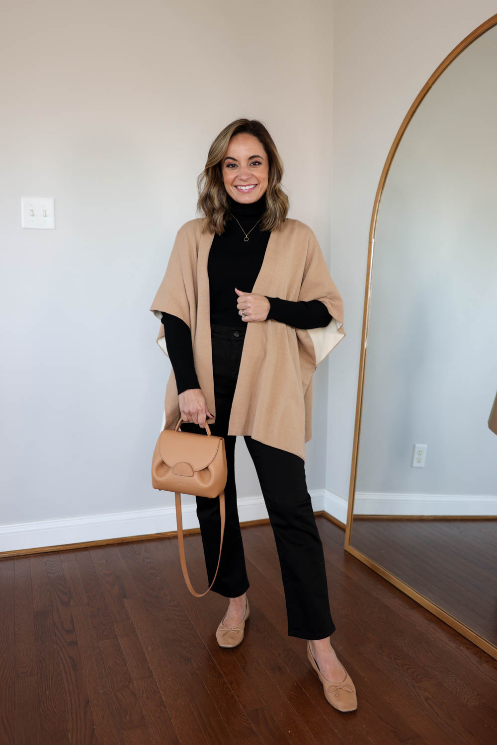 Petite-friendly outfit ideas for Thanksgiving via pumps and push-ups blog | fall outfits | comfortable fall outfits | casual fall outfits | petite fashion