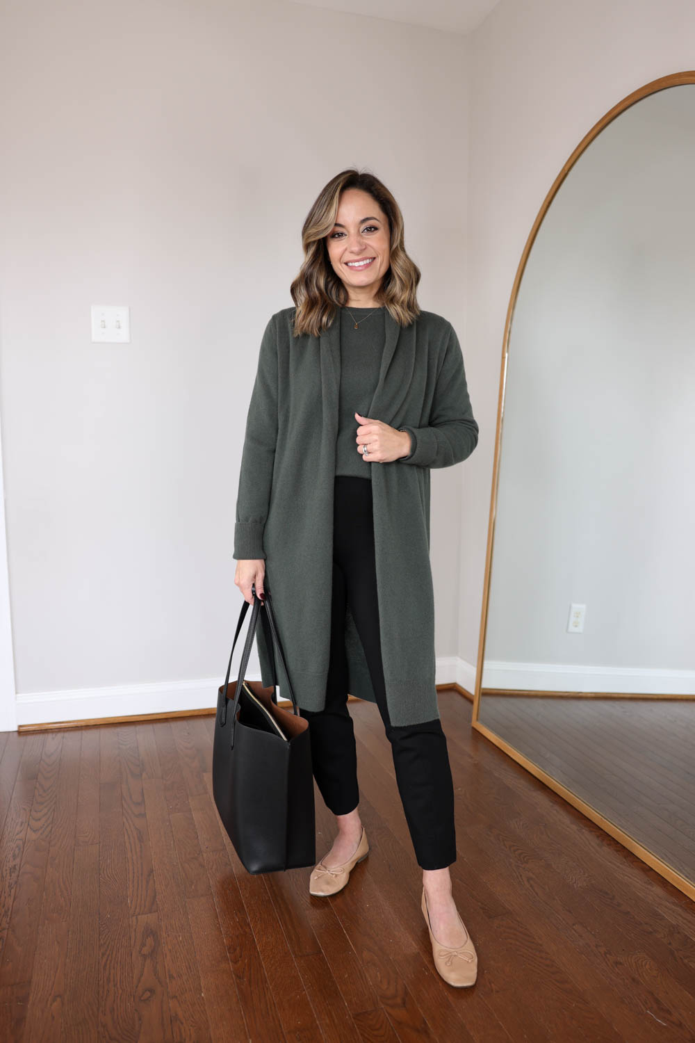 Petite-friendly outfits for work via pumps and push-ups blog | Quince outfits for work | comfortable outfits for work | petite style 