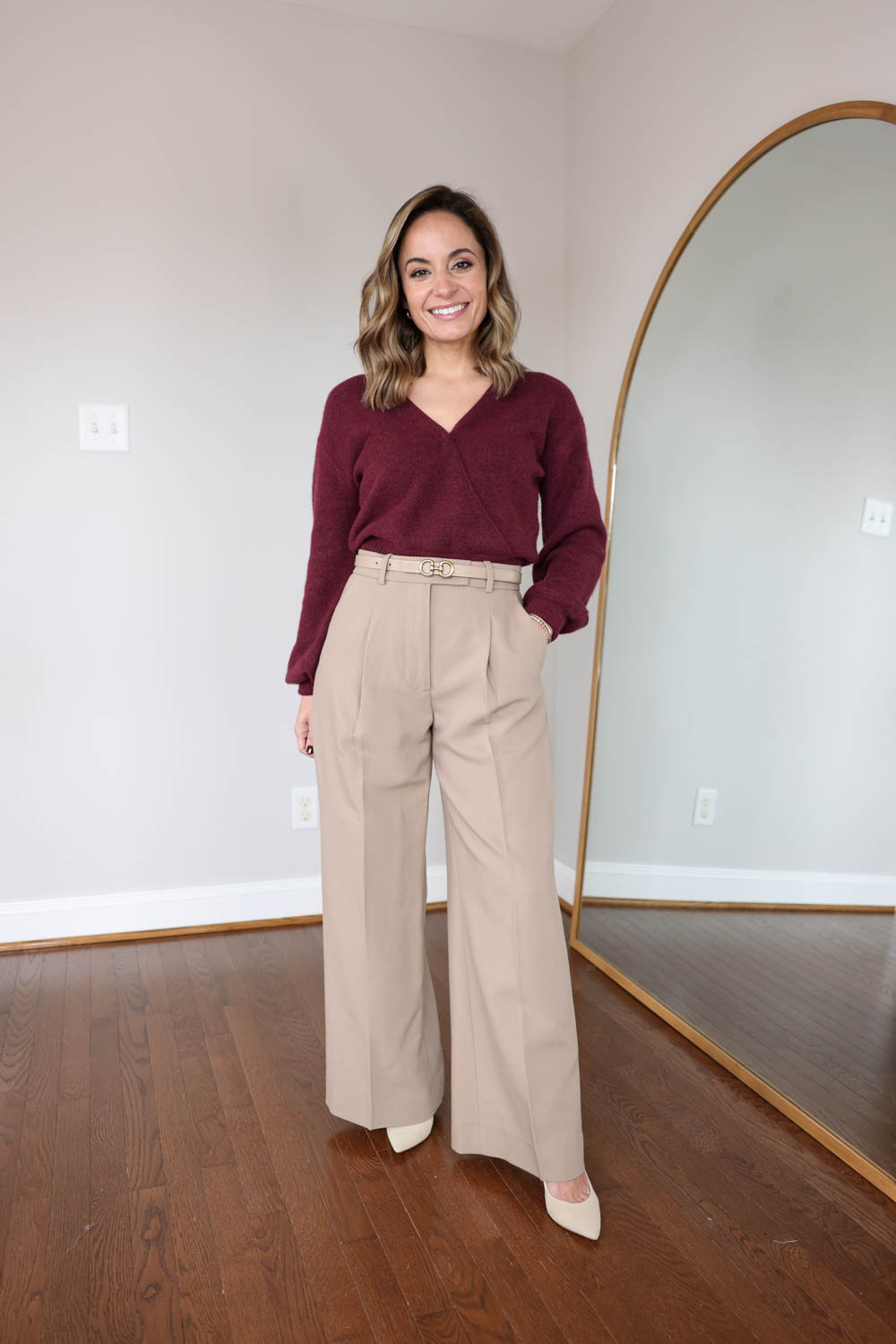 Petite-friendly wide-leg trousers via pumps and push-ups blog | outfit ideas for work | petite style | petite fashion | petite-friendly pants 