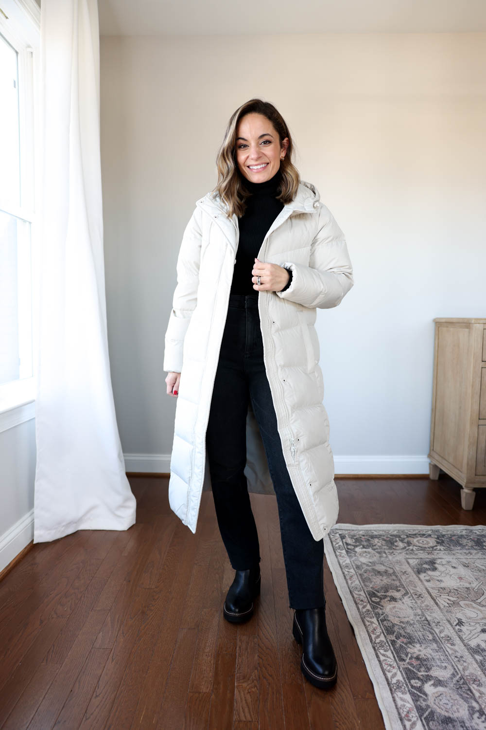 Petite-friendly puffer coats | winter coat reviews | petite fashion | winter outfits 