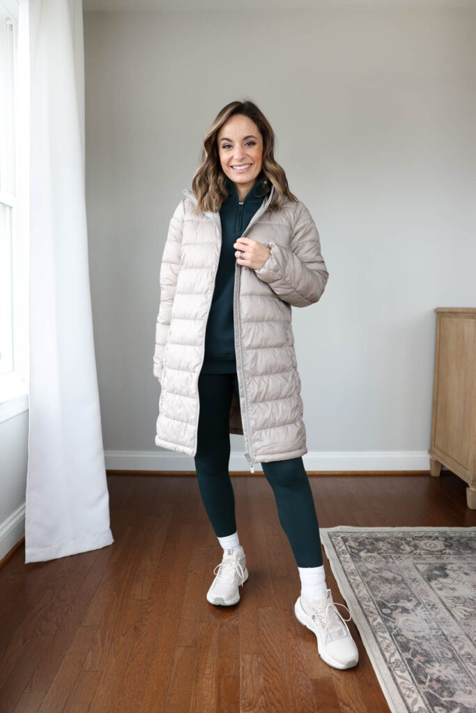 Petite-friendly winter activewear via pumps and push-ups blog | petite fashion | fleece lined leggings | tunic sweatshirts | packable coats | winter activewear