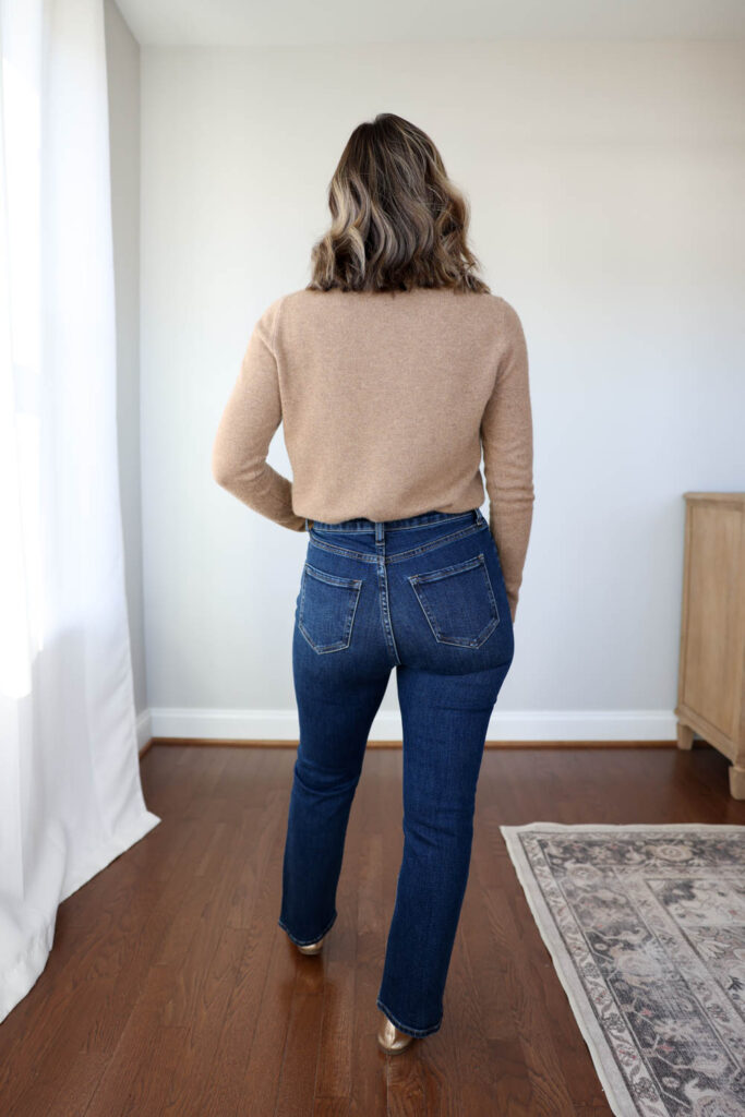 Petite-friendly kick flare jeans | quince organic cotton jeans | no hem jeans for petites | petite fashion