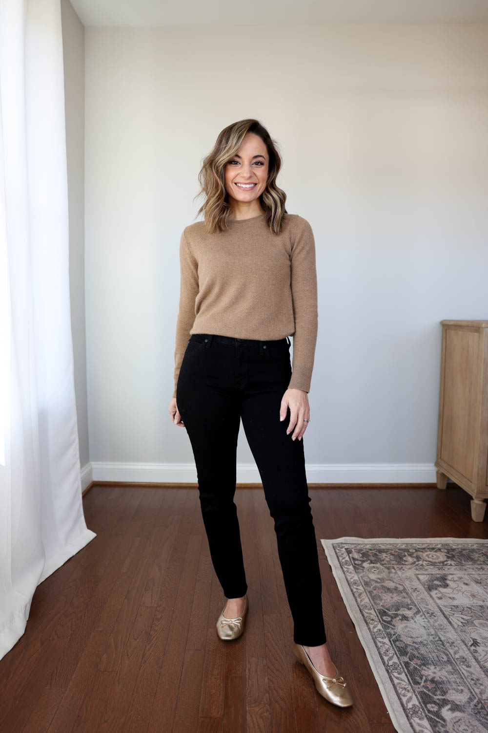 Petite-friendly jeans via pumps and push-ups blog | mid-rise jeans for petites | Quince organic cotton jeans 