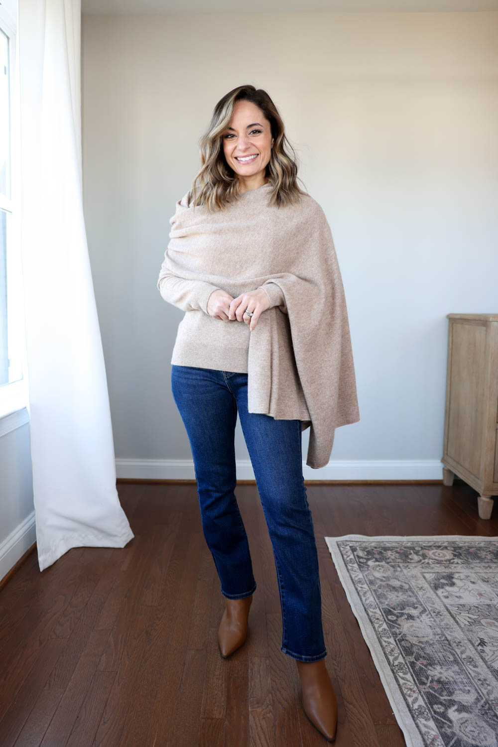 Petite-friendly winter outfits | cashmere wrap | wrap outfit | winter outfits 