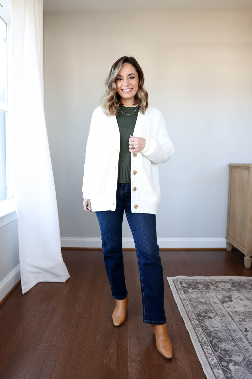 Petite-friendly cozy winter outfits | winter layers from Quince | Quince reviews 