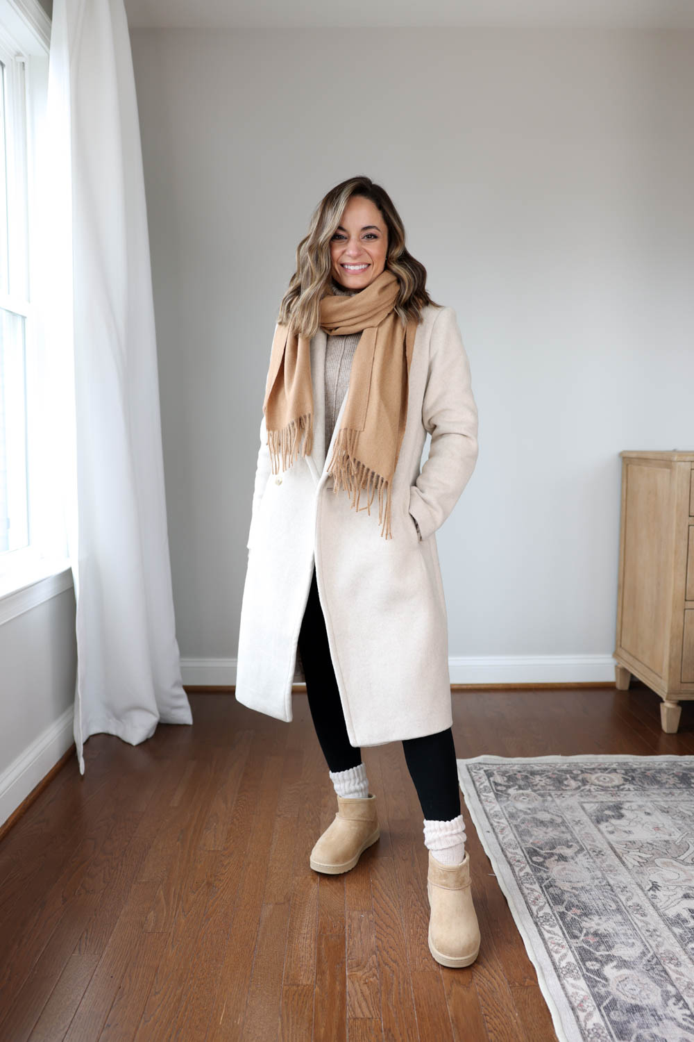 Under $20 UGG boots dupes | mini boots dupes | Lupita Mini Boots | Winter boots outfits 