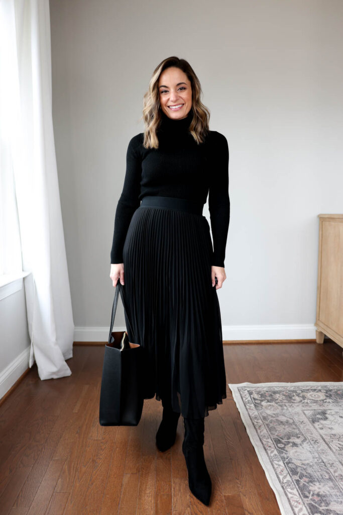 Winter outfits for work via pumps and push-ups blog | petite-friendly outfits for work with a pleated skirt | winter outfits for work | aritzia twirl skirt