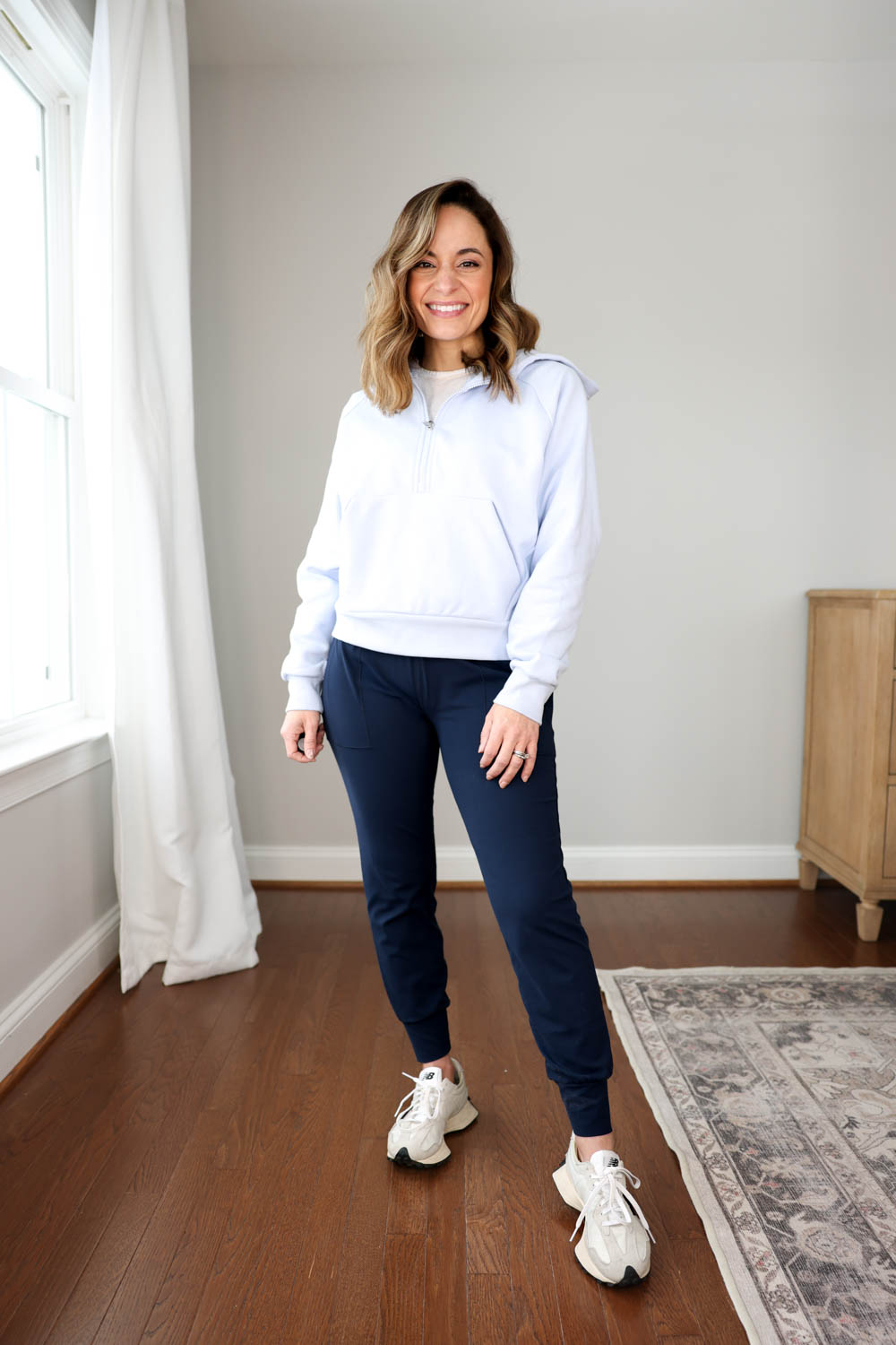 Salutation joggers review via pumps and push-ups blog | petite friendly activewear | petite style 