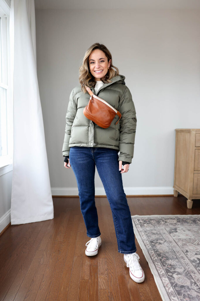 Petite-friendly winter outfits with sneakers and jeans | winter outfits with jeans | winter outfits with sneakers | short puffer coat outfit | petite friendly winter outfit