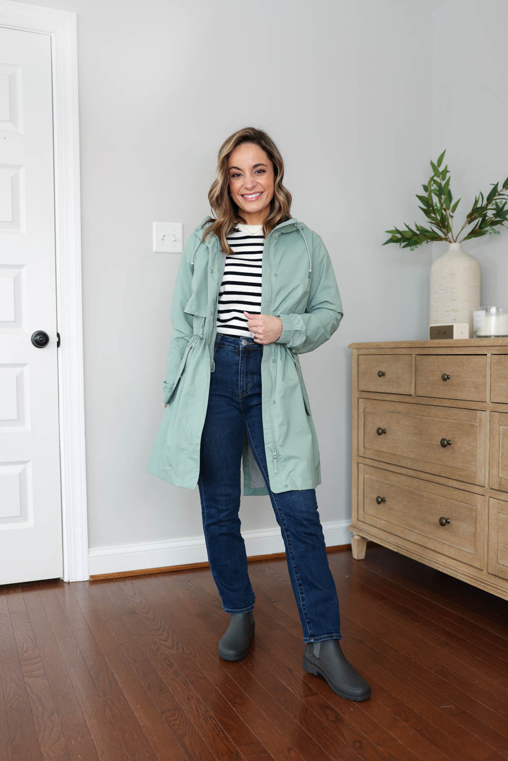 Petite-friendly spring jackets | petite-friendly rain jackets | petite style | petite fashion | rain jackets