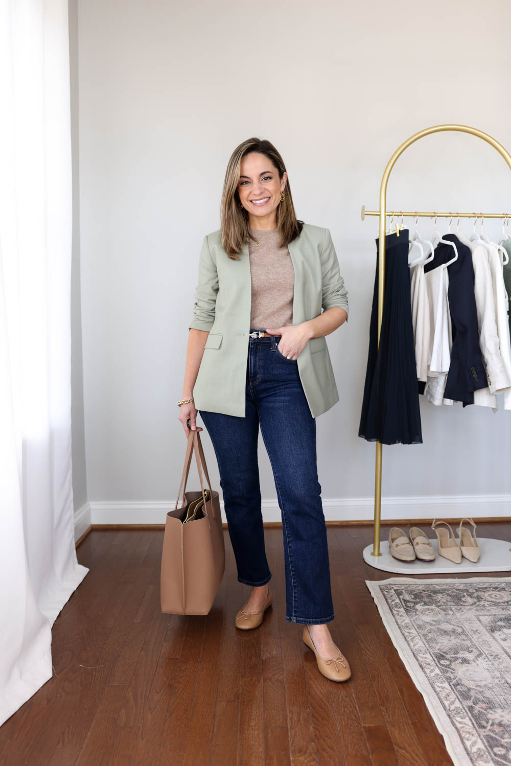 Petite-friendly spring workwear capsule | petite style | petite fashion | casual outfits for work | outfits for work with jeans