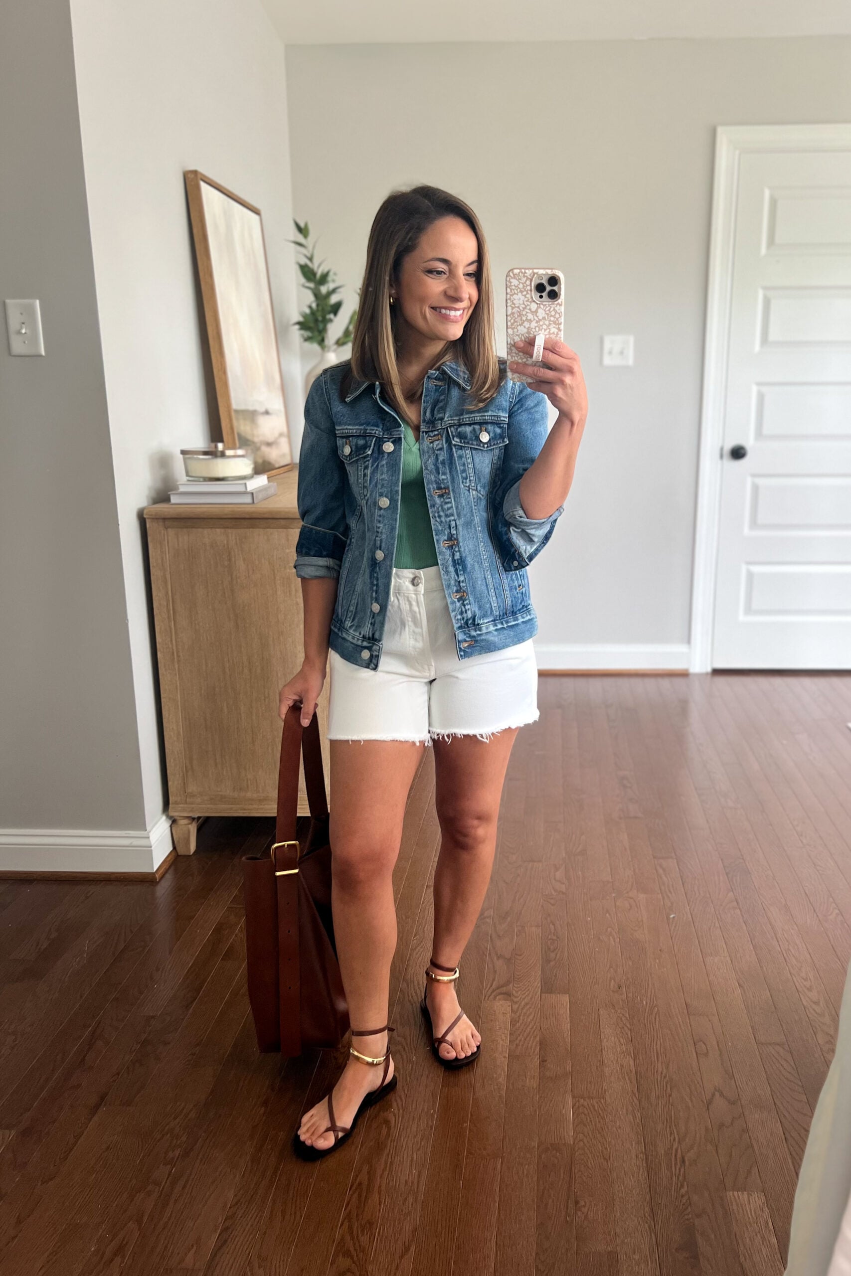 Petite-friendly mid length shorts | mid-length denim shorts | madewell Brynn long shorts 