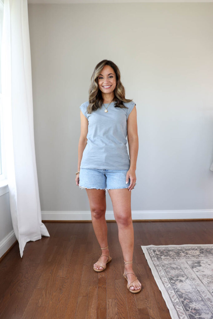 Petite style blogger Brooke of Pumps and Push-Ups wearing a petite-friendly organic cotton sleeveless top from Pact | petite-friendly sleeveless tops | petite-friendly organic cotton t-shirts