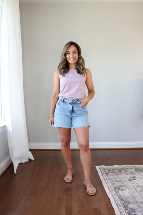 Petite-style blogger Brooke of Pumps and Push-Ups wearing an organic cotton tank top from Pact | petite-friendly t-shirts | basic t-shirts for petites