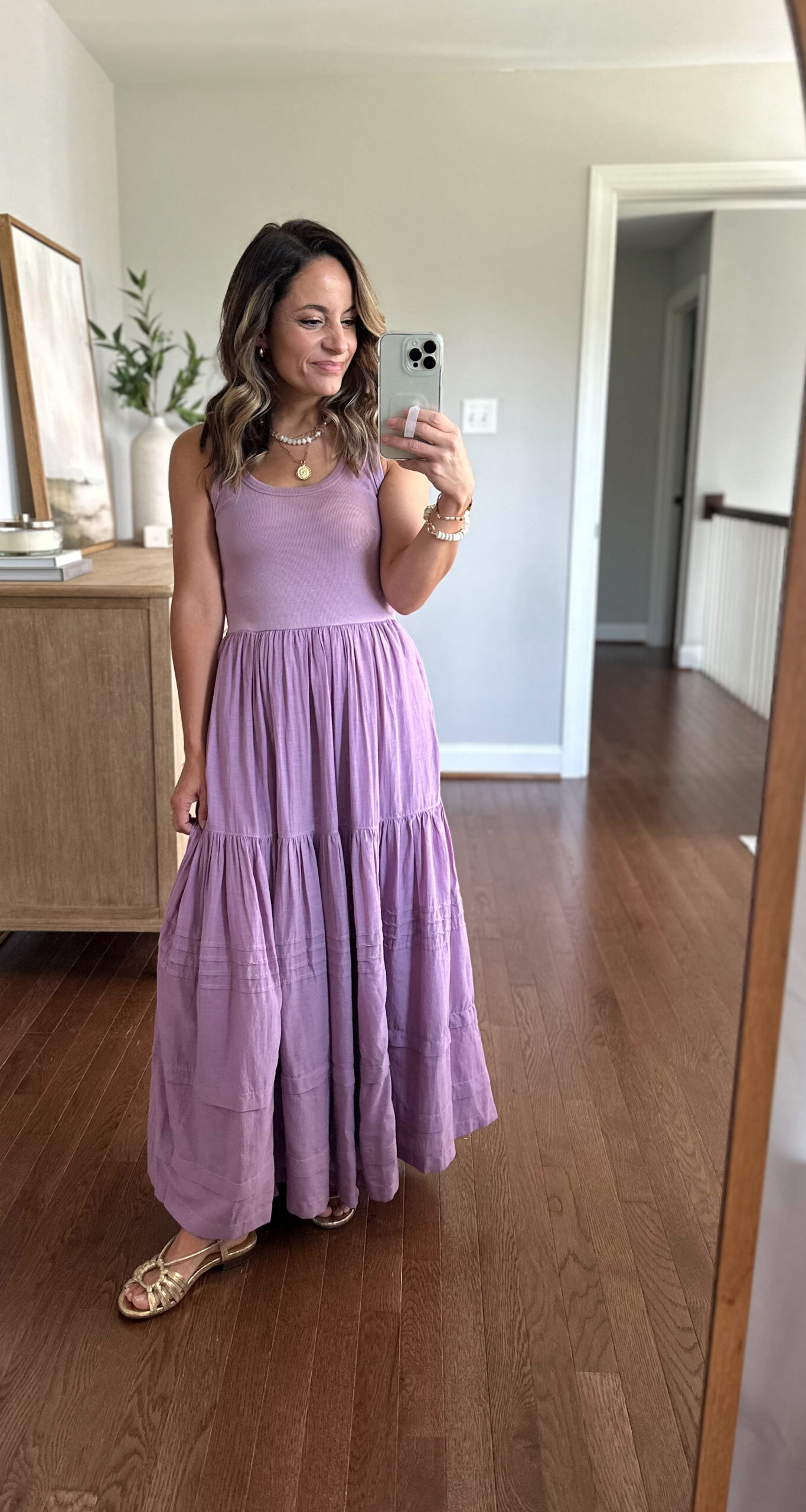 Brooke Anderson of Pumps and Push-Ups. A 4'10" petite style blogger.