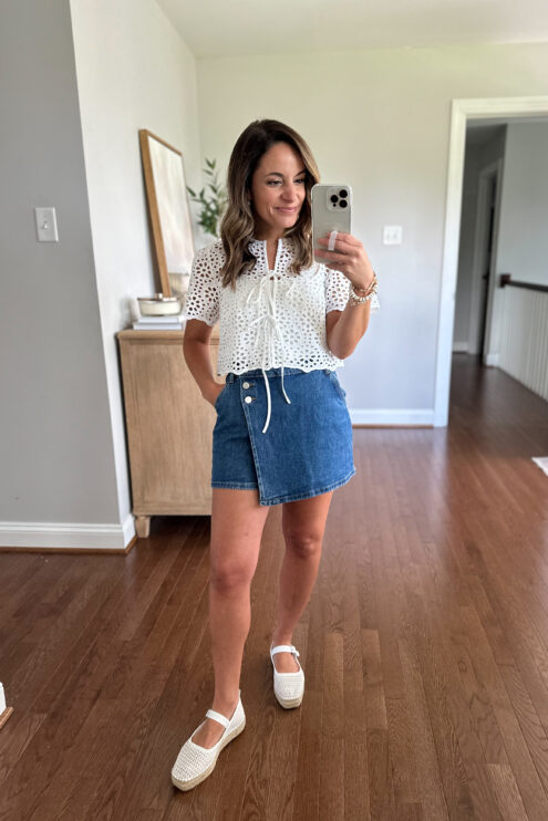 Petite-friendly denim skort from Amazon via Pumps and Push-Ups Blog | summer outfit via petite style blog pumps and push-ups
