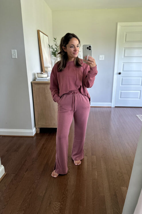 Brooke of Pumps and Push-Ups styling a comfortable matching set from LOFT for loungewear and travel | recent looks from Pumps & Push-Ups
