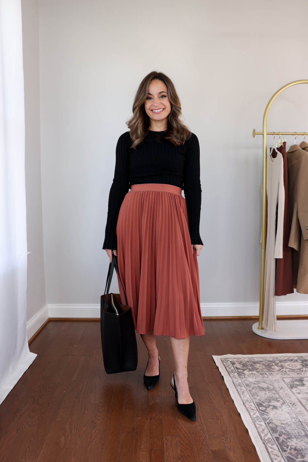 Petite-friendly outfit idea for work with pleated skirt | pleated skirt outfits | ways to wear a pleated skirt | fall 2025 capsule wardrobe for work