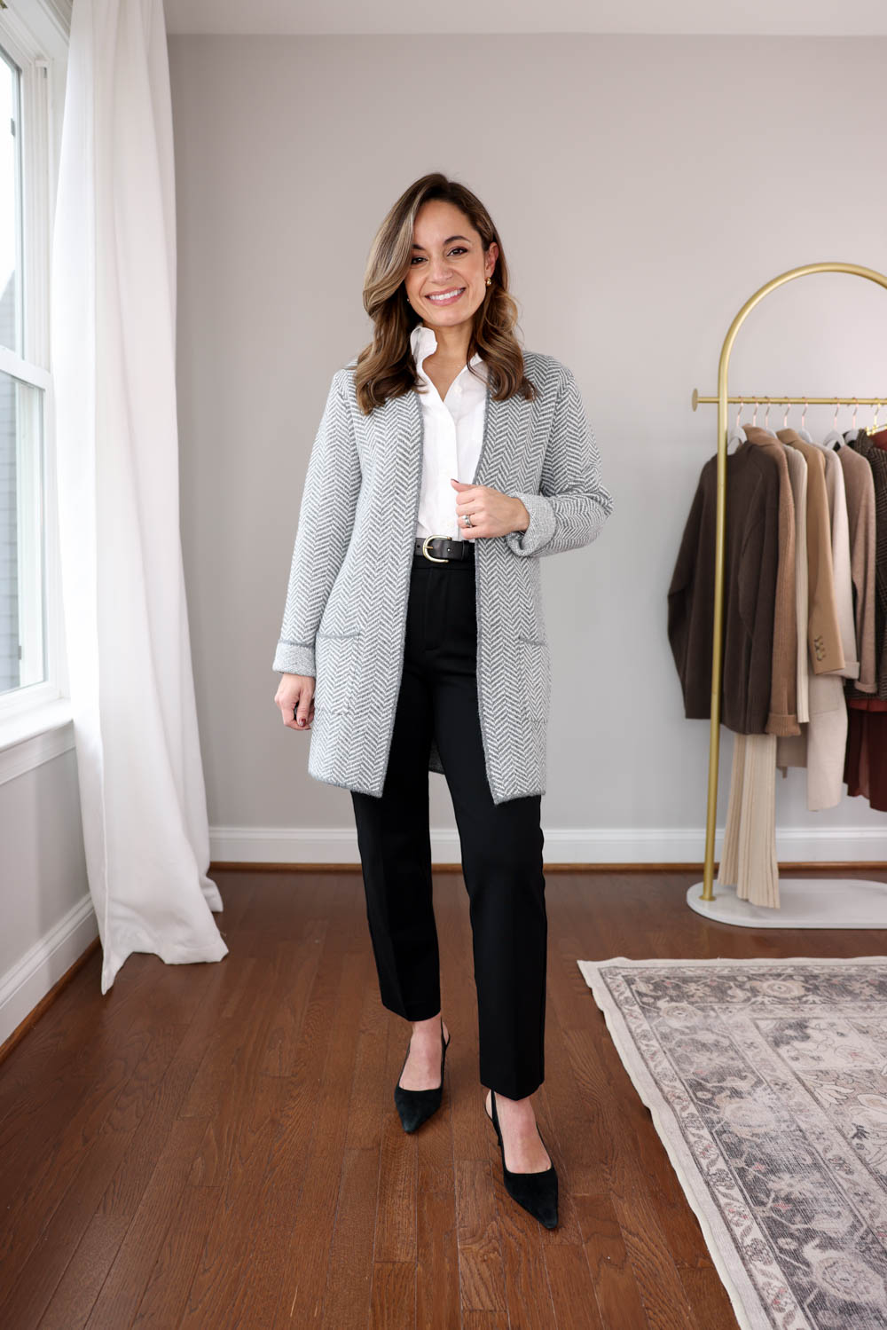 Petite-friendly layers for the office under $60 via Pumps and Push-Ups blog | petite-friendly outfits for work | petite-friendly fall layers for work 