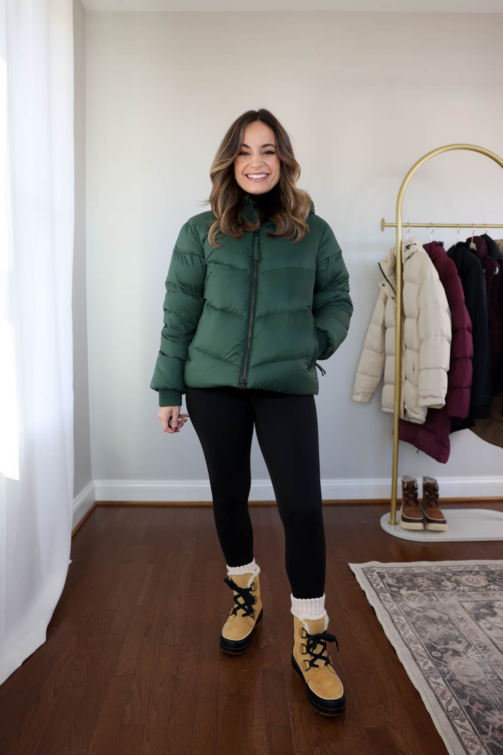 Petite-friendly puffer coats | a petite review of the Sindit Jacket from Patagonia | petite puffer coats 