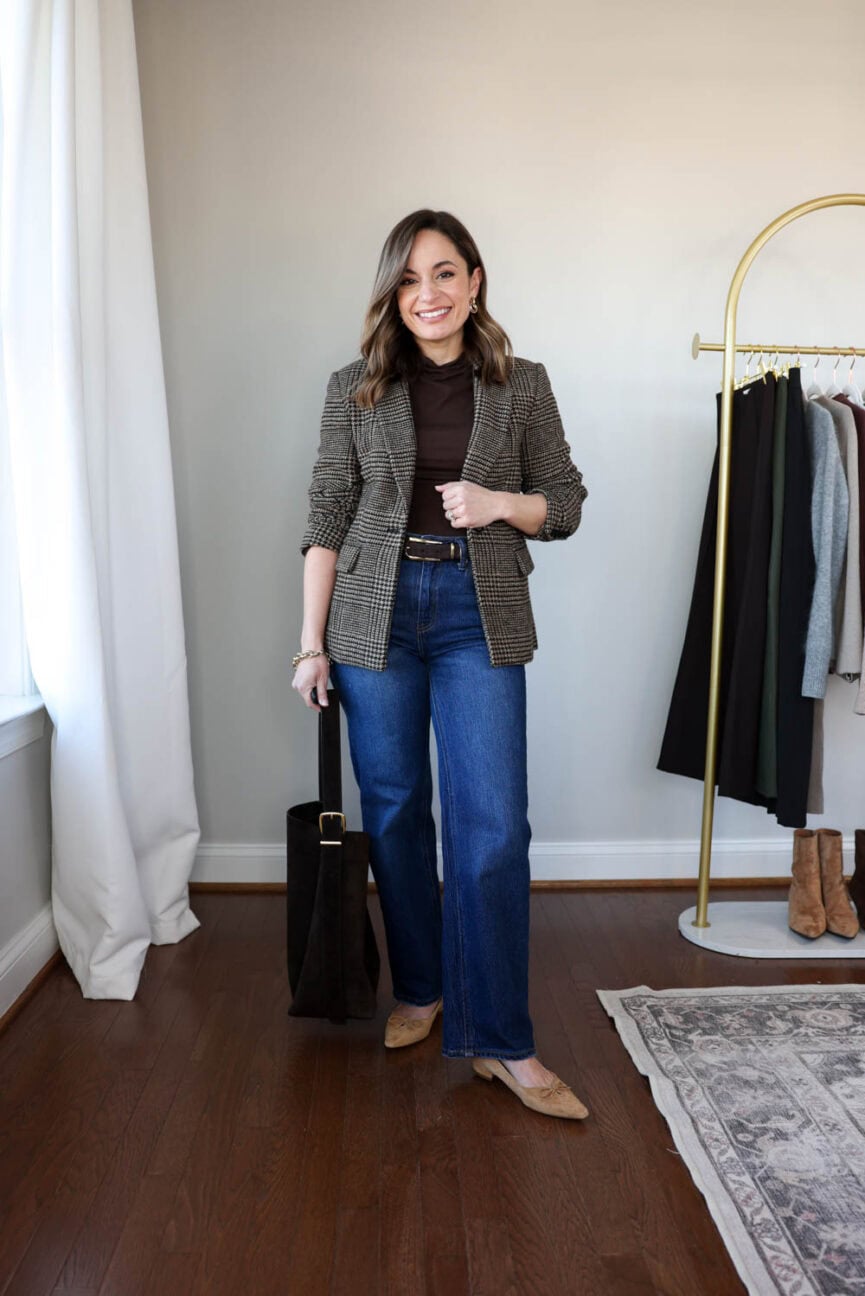 A petite friendly winter workwear capsule wardrobe with 19 clothing items (plus added accessories) and 30+ outfit ideas for work | winter outfits for work | transitional winter to spring outfits for work | petite fashion