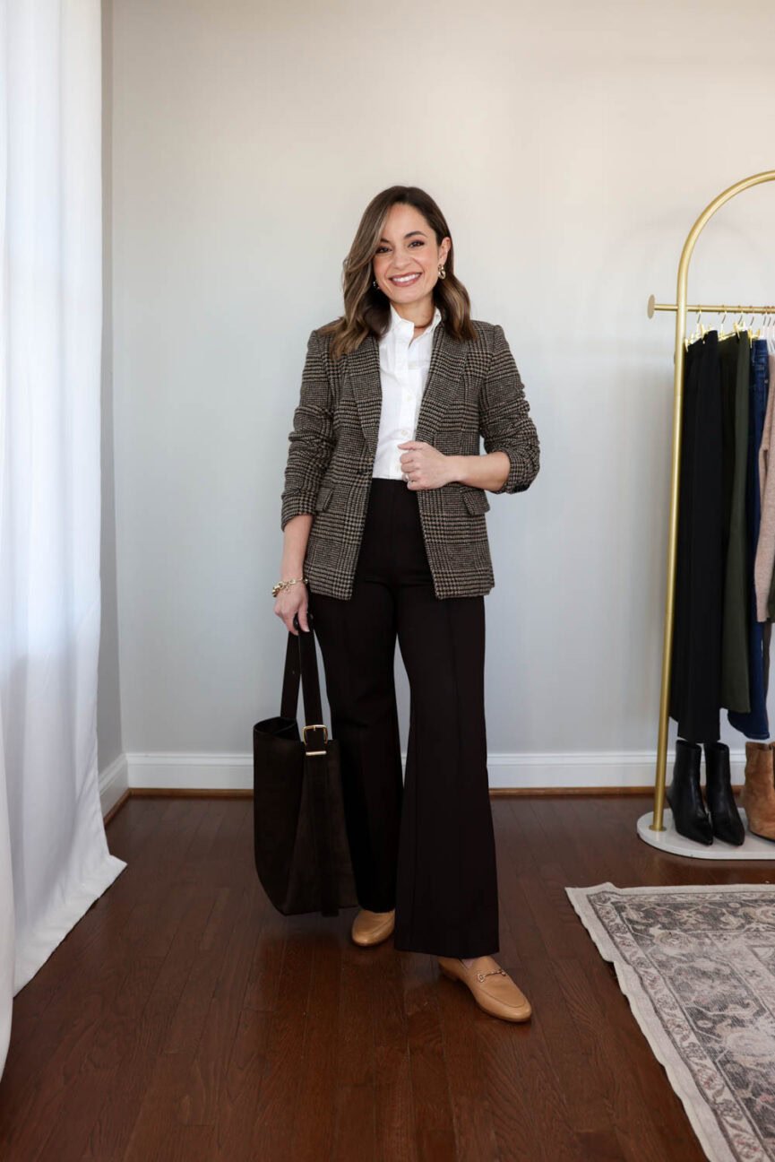 A petite friendly winter workwear capsule wardrobe with 19 clothing items (plus added accessories) and 30+ outfit ideas for work | winter outfits for work | transitional winter to spring outfits for work | petite fashion