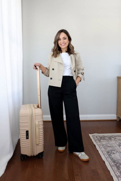 Petite-friendly travel outfit ideas | petite fashion | travel outfits | petite pants from Target