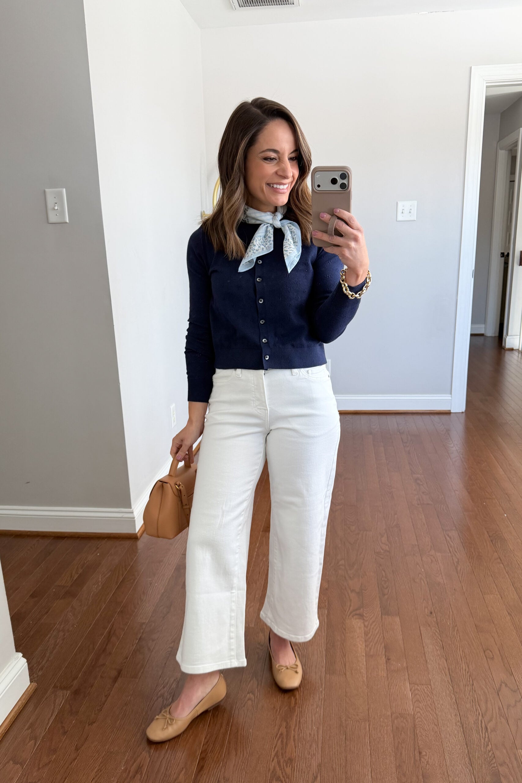 Budget friendly spring outfits for petites via pumps and push-ups blog | spring outfits | petite fashion | old navy petite outfits | banana republic factory outfits 