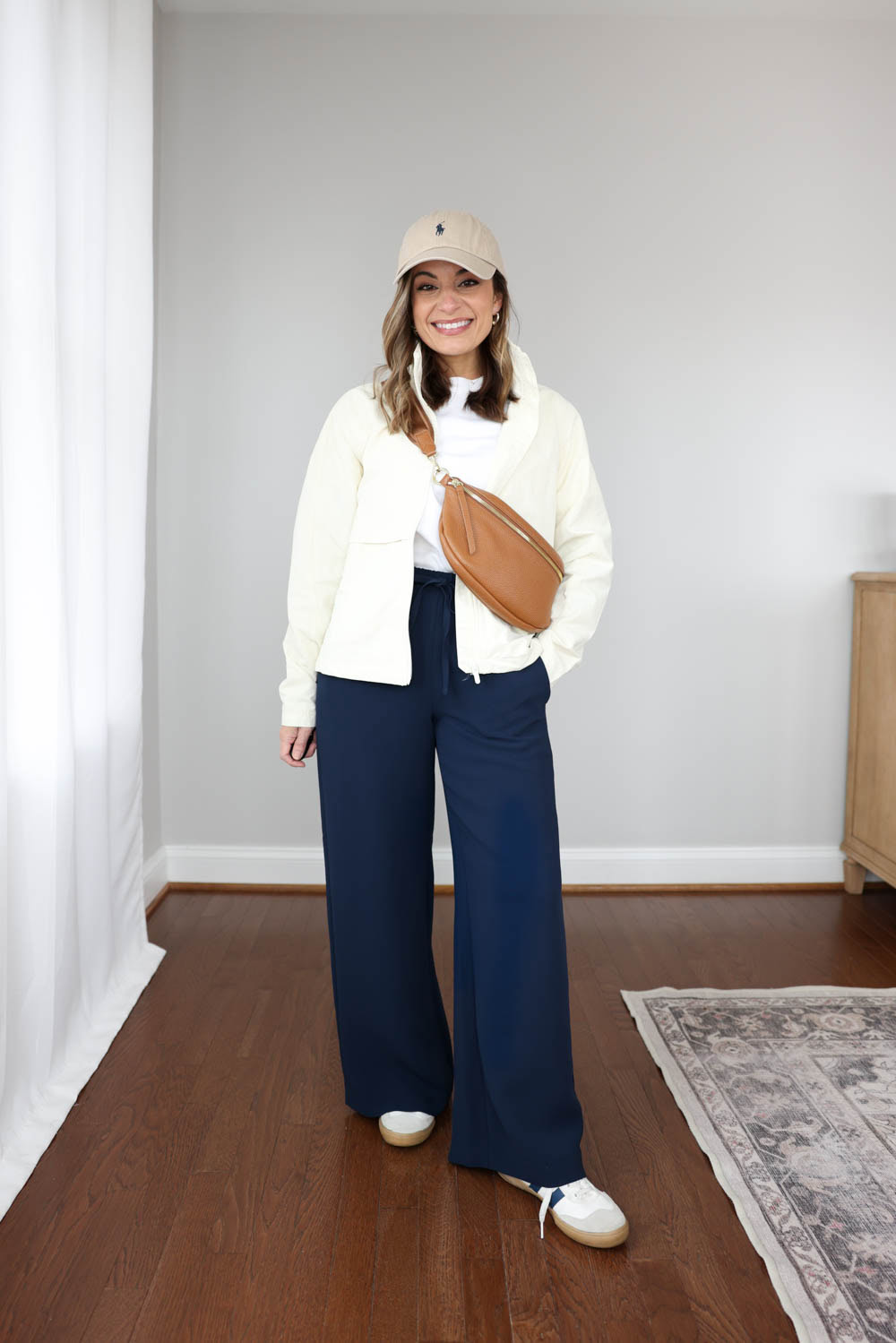 Petite-friendly outfit idea with Artizia Lodge pants via pumps and Push-Ups blog | spring outfits with crepe pants