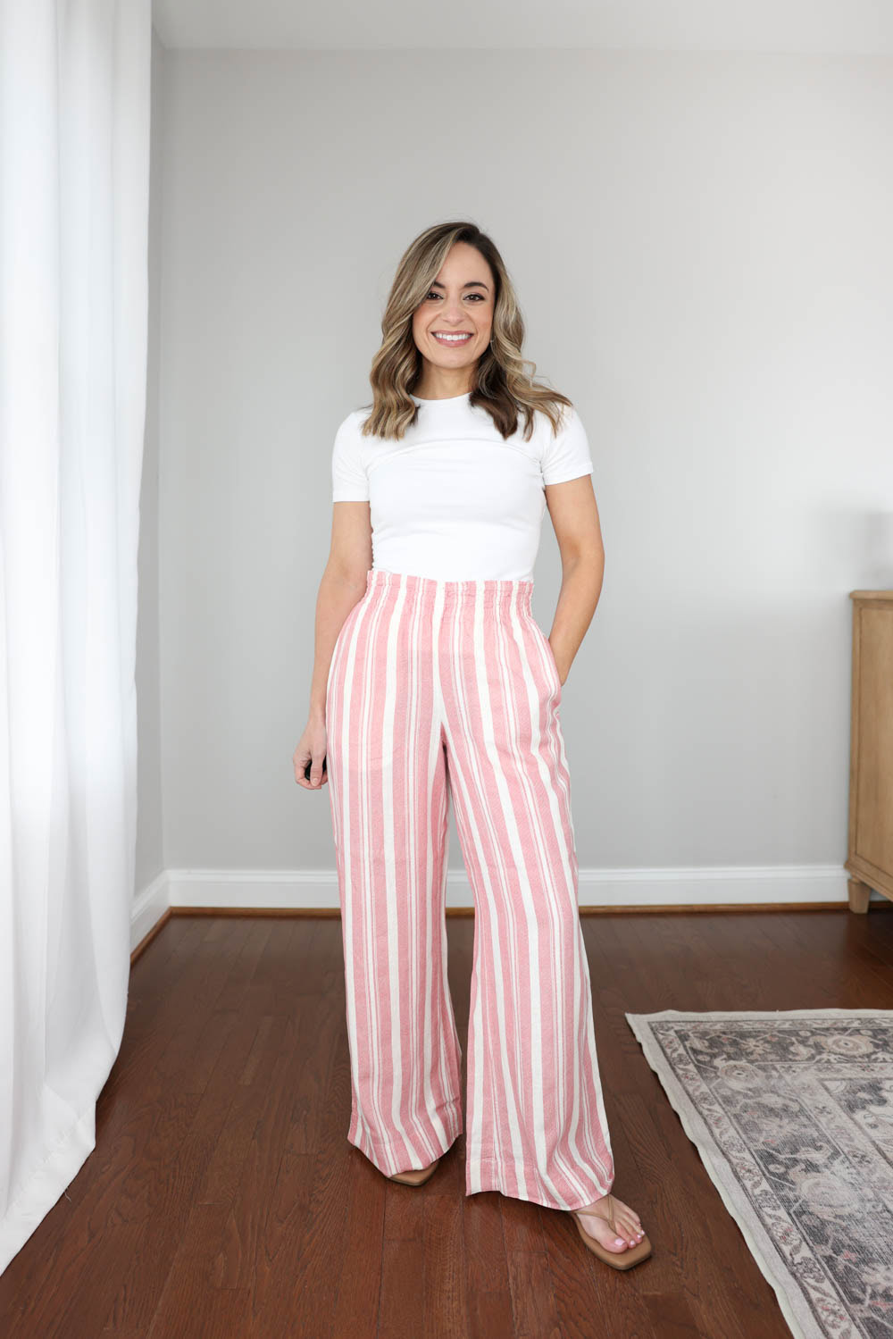 Petite-friendly basic t-shirts | basic t-shirts for petites | spring outfits | petite fashion