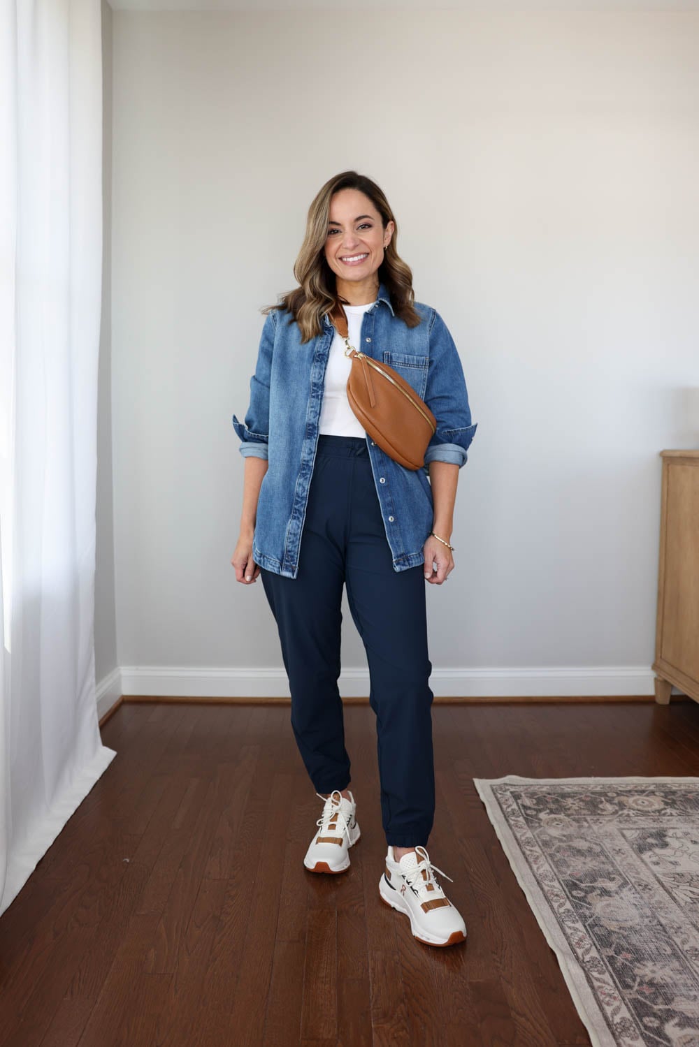 Petite-friendly capsule wardrobe with activewear bottoms | petite joggers styled in a spring and summer capsule wardrobe | petite friendly outfits | joggers for petites