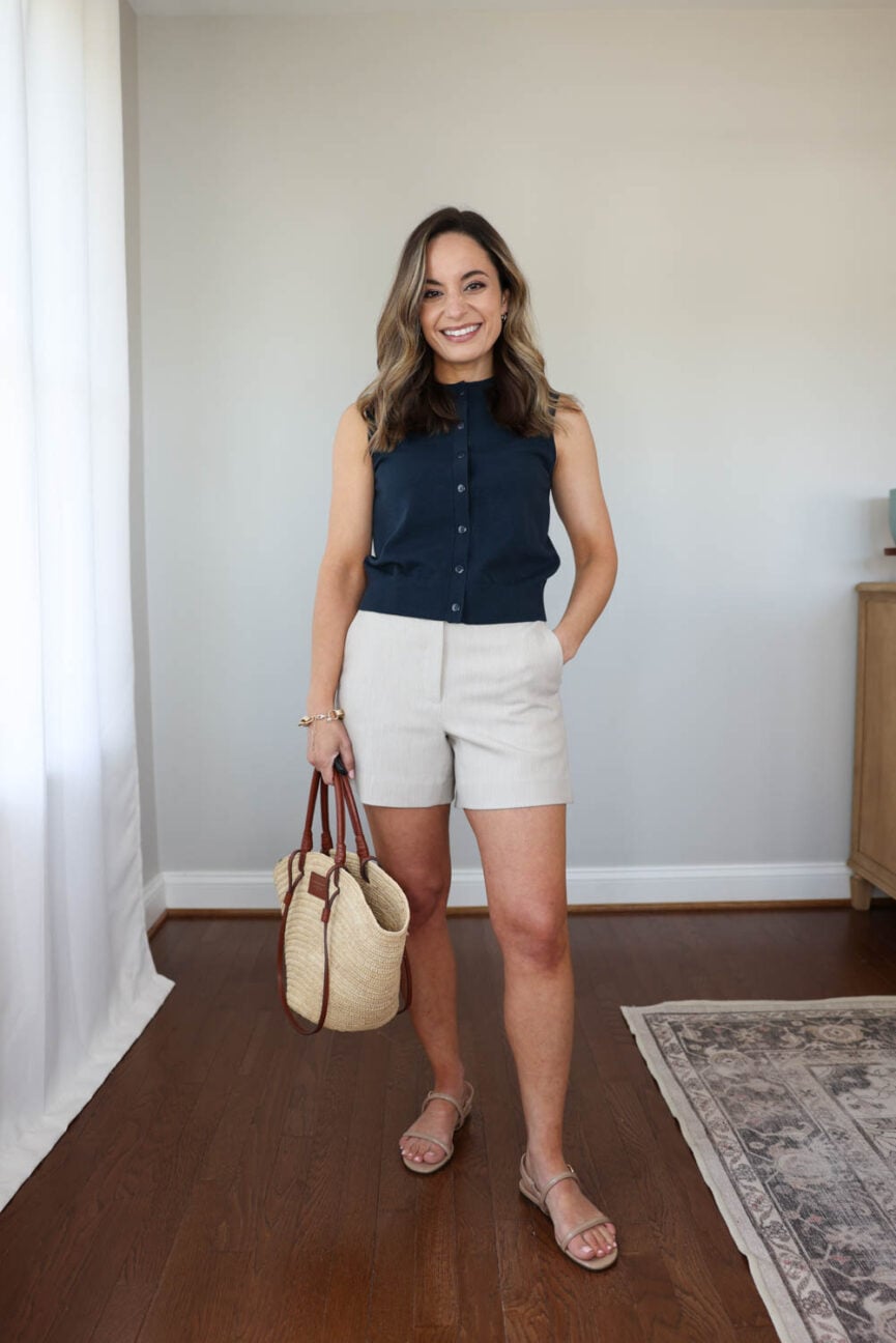A petite-friendly mini capsule for summer with polished outfits | 10 items 20 outfits for summer for petites | travel capsule wardrobe with polished outfits 