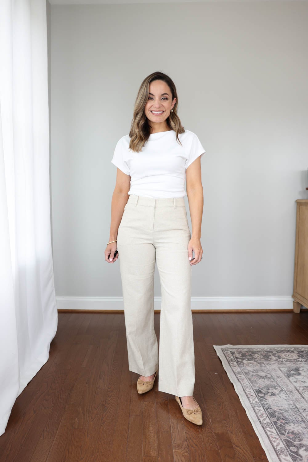 Petite-friendly pants for work via pumps and push ups petite style blog | petite-friendly pants for work | linen and cotton pants for work 