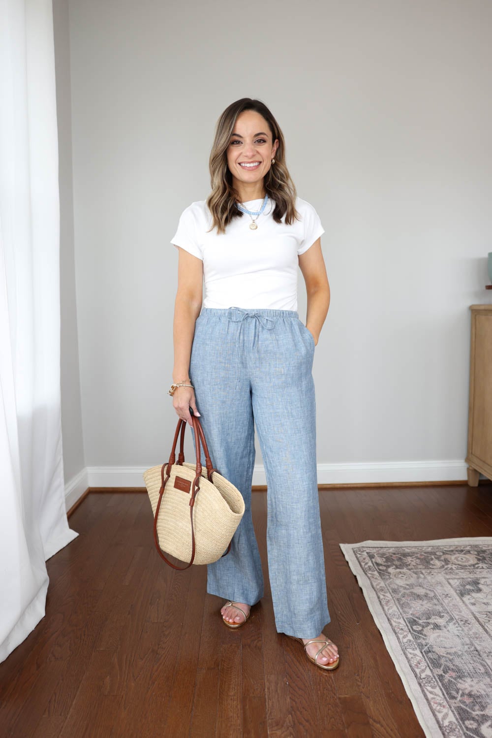 Petite-friendly summer outfit with chambray pants | wide leg relaxed pants for petites 