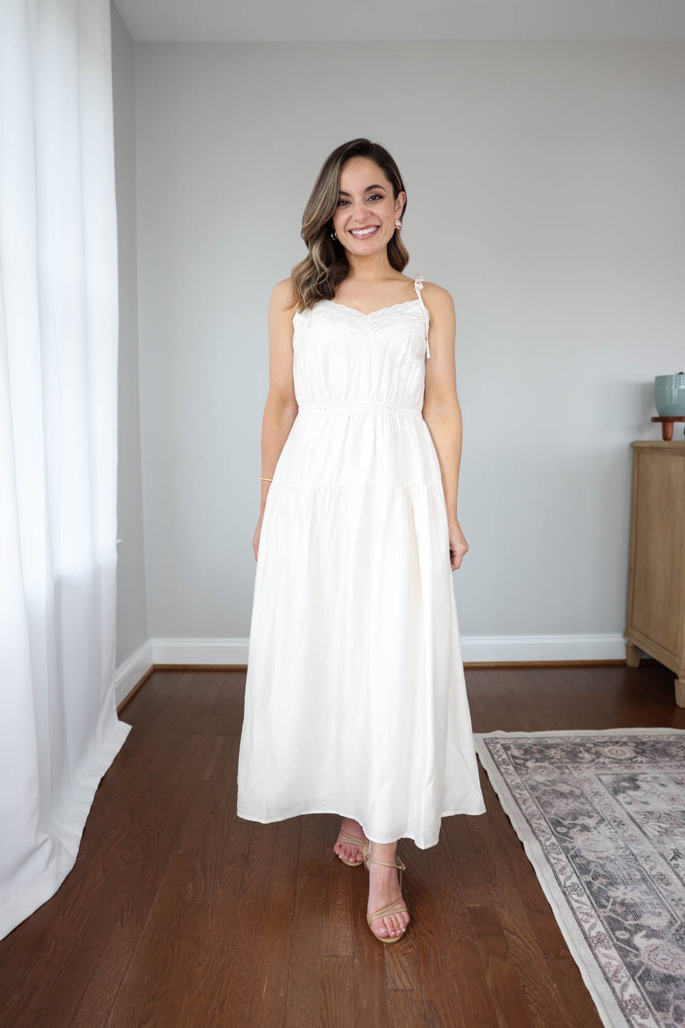 Petite-friendly Ivory maxi dress | budget friendly maxi dress from Walmart | petite fashion