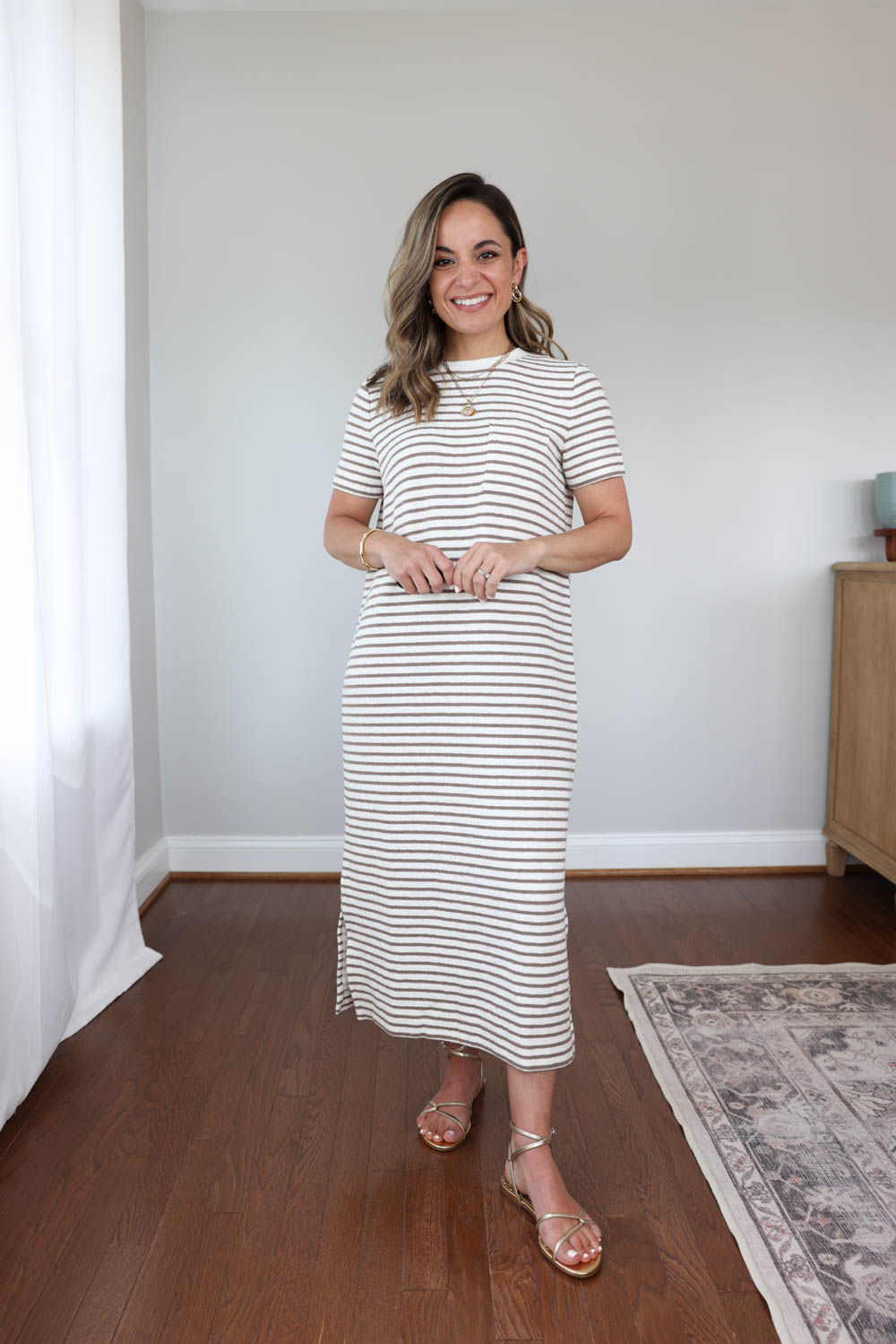 Petite-friendly t-shirt dresses | comfortable travel dresses for petite | comfortable summer dresses for petites