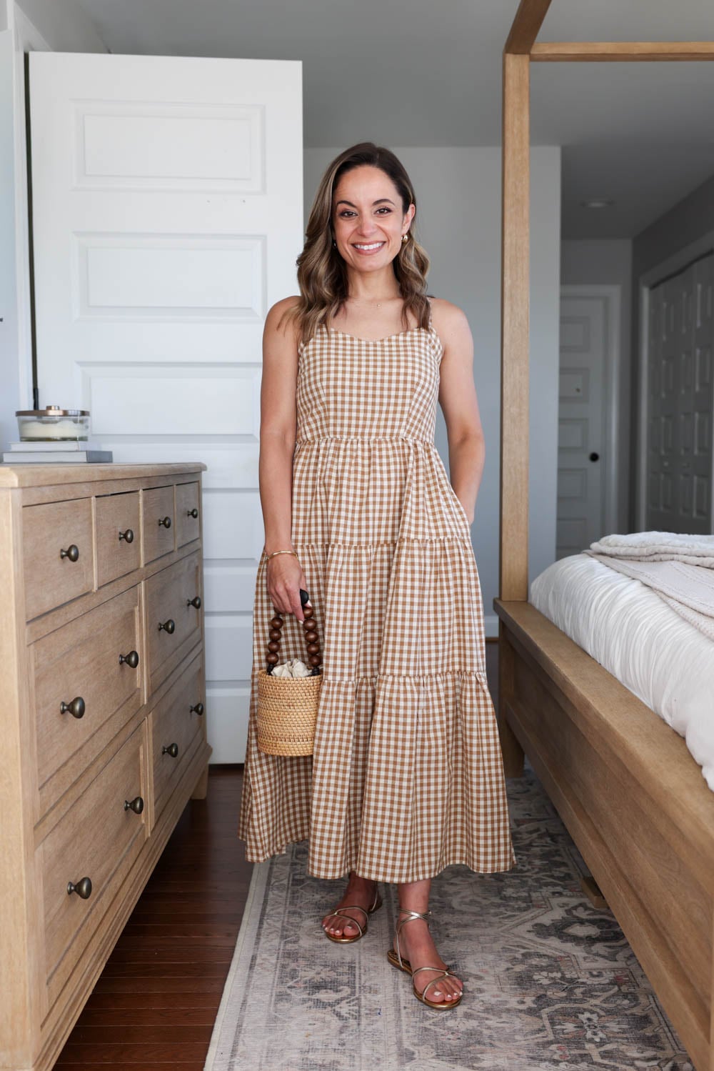 Petite-friendly neutral outfits for summer | petite-friendly summer dresses | petite dresses from Amazon