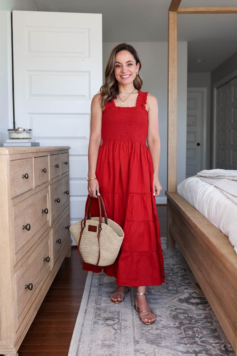 Petite-friendly summer dresses by color: red | red summer outfits | red dresses for summer | petite-friendly outfits