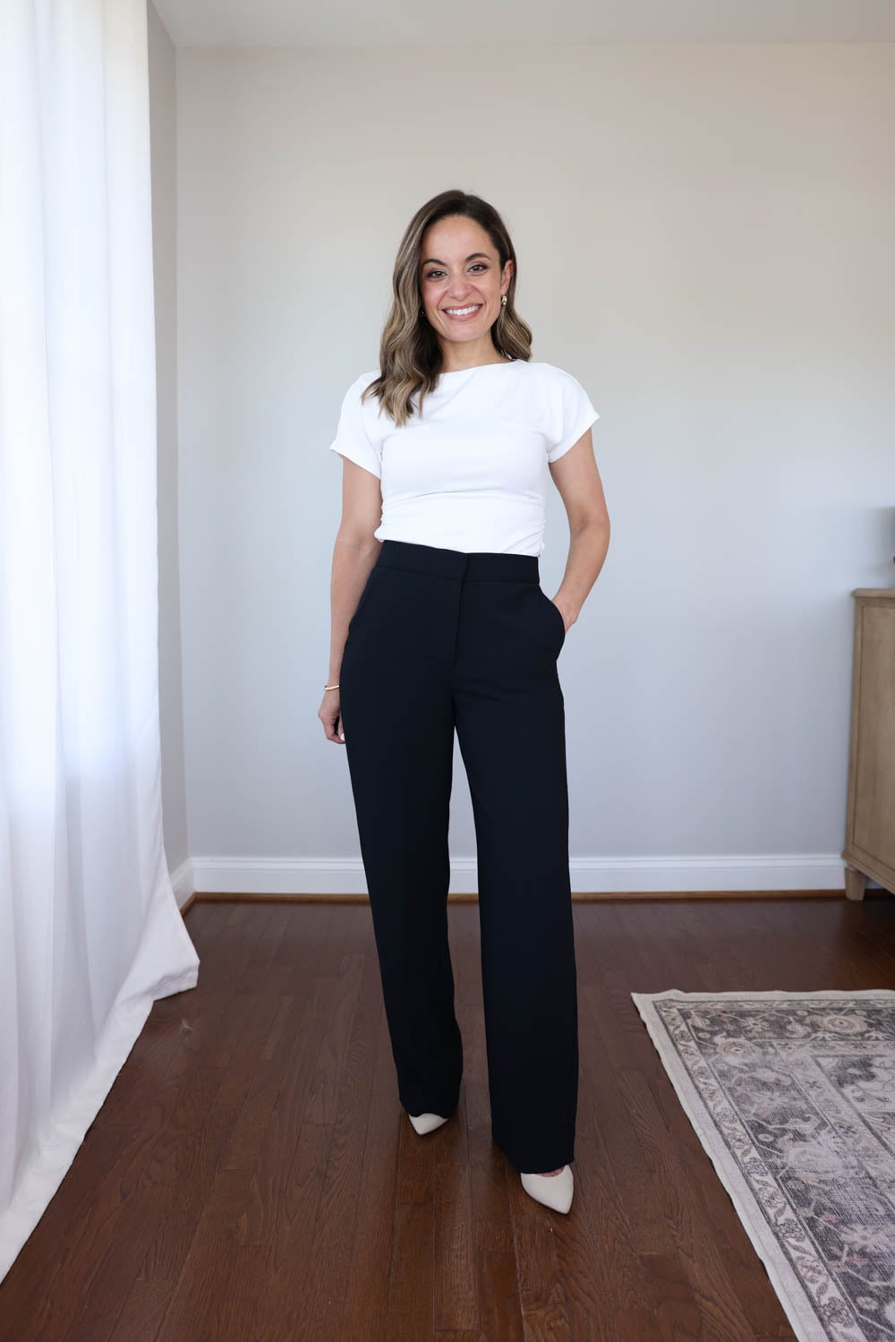 Aritzia Pants on a Petite Frame: Effortless, Agency, and Limitless Compared | Limitless Pants on a 4'10" frame 