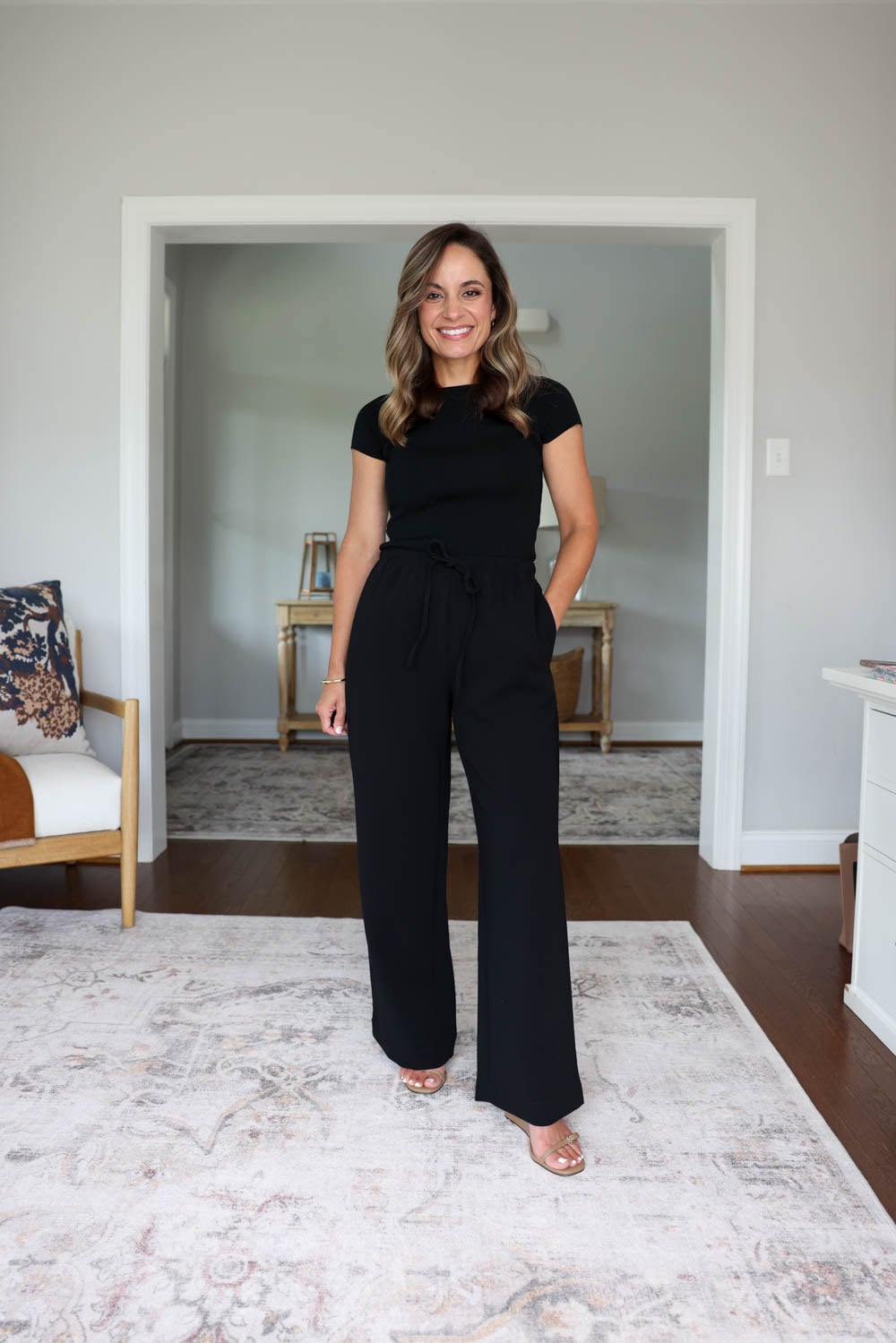 Petite friendly pants from LOFT reviewed by petite style blogger Brooke of Pumps and Push-Ups | petite pants | no hem pants for petites
