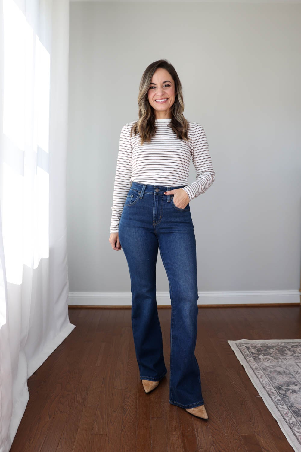 A petite review of different pairs of jeans from levi's | 726 flare jeans from Levi's on a petite frame 