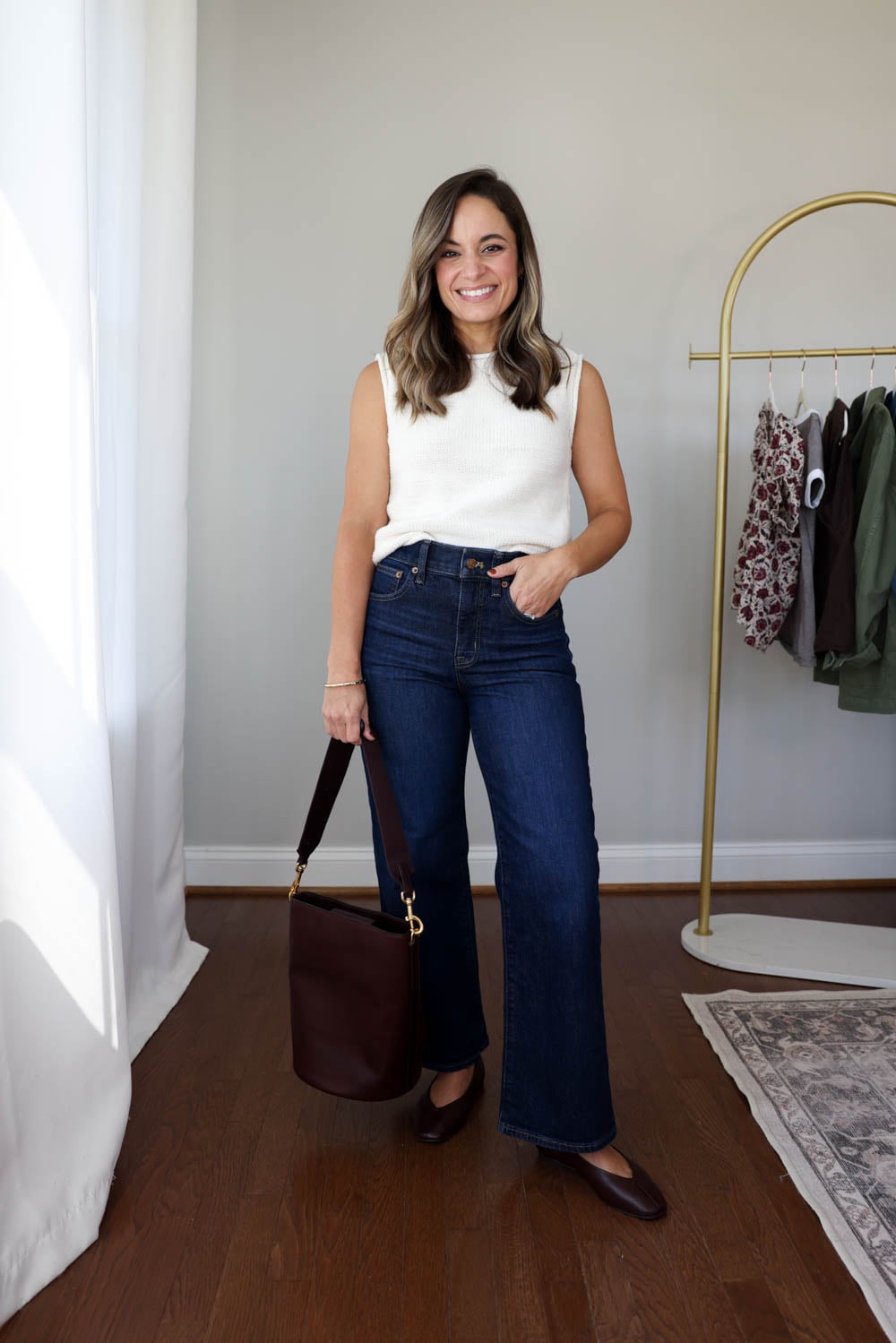 Petite-friendly capsule wardrobe outfit for early fall 
