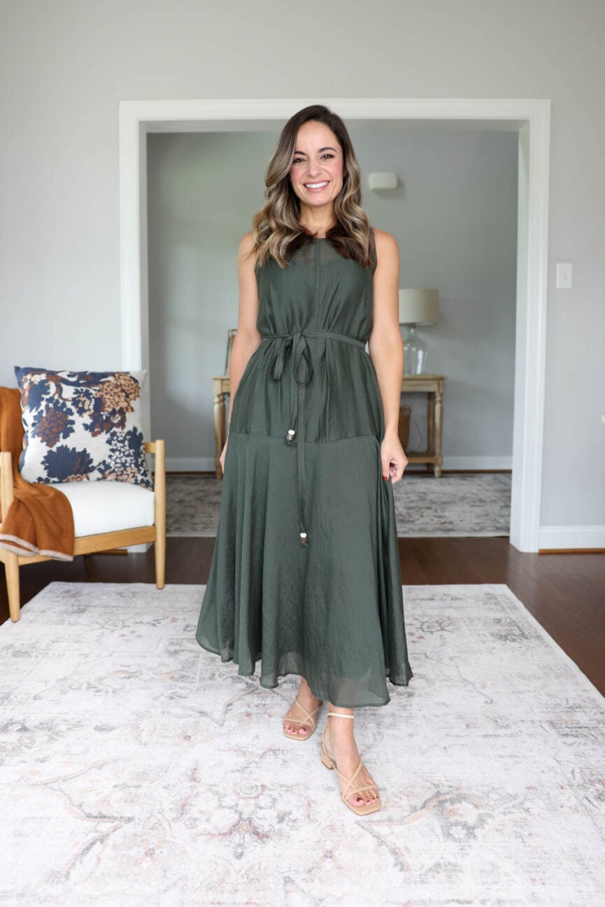 Petite-friendly casual wedding guest dress under $100 | petite-friendly dresses for a fall wedding