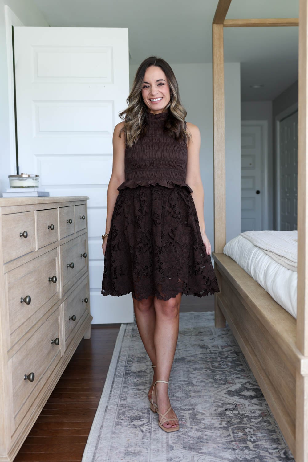 Petite-friendly chocolate brown dress for fall | early fall dresses for petites | fall family photo dresses
